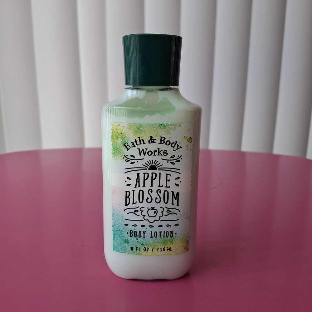 Bath & Body Works APPLE BLOSSOM Body Lotion 8 fl oz